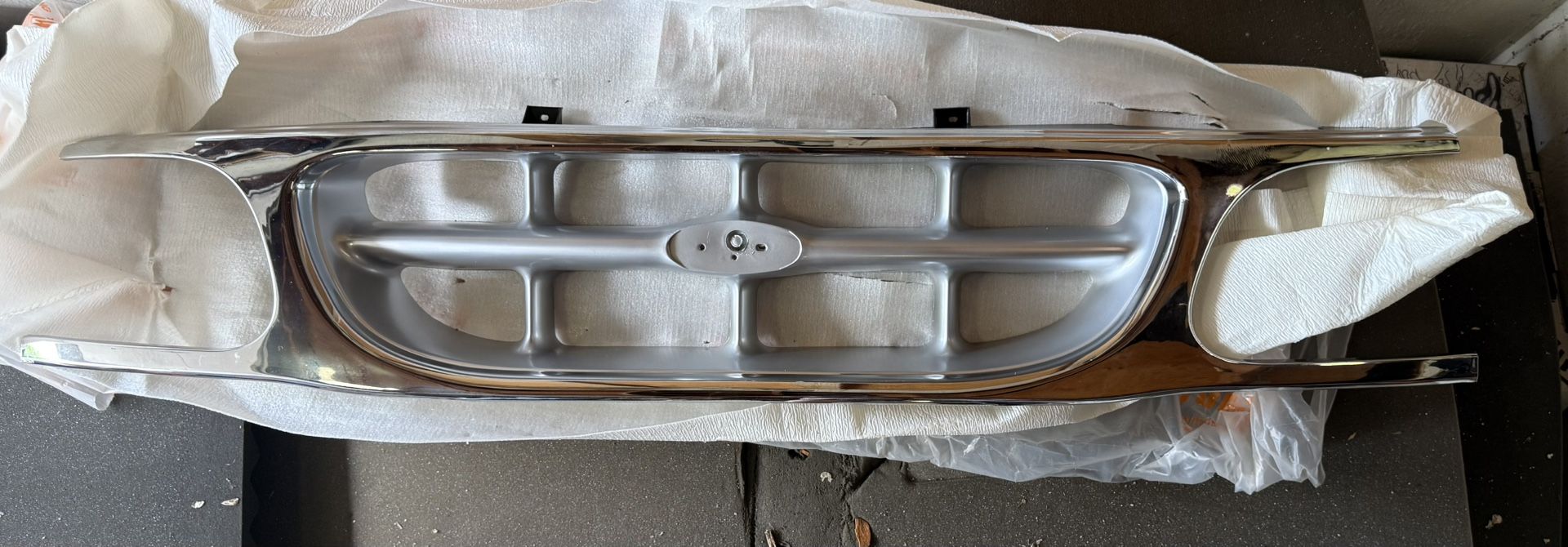 95-2001 For Explorer Grille