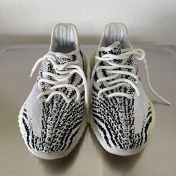 ADIDAS YEEZY BOOST ZEBRA