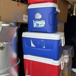 Igloo And Island Breeze Coolers