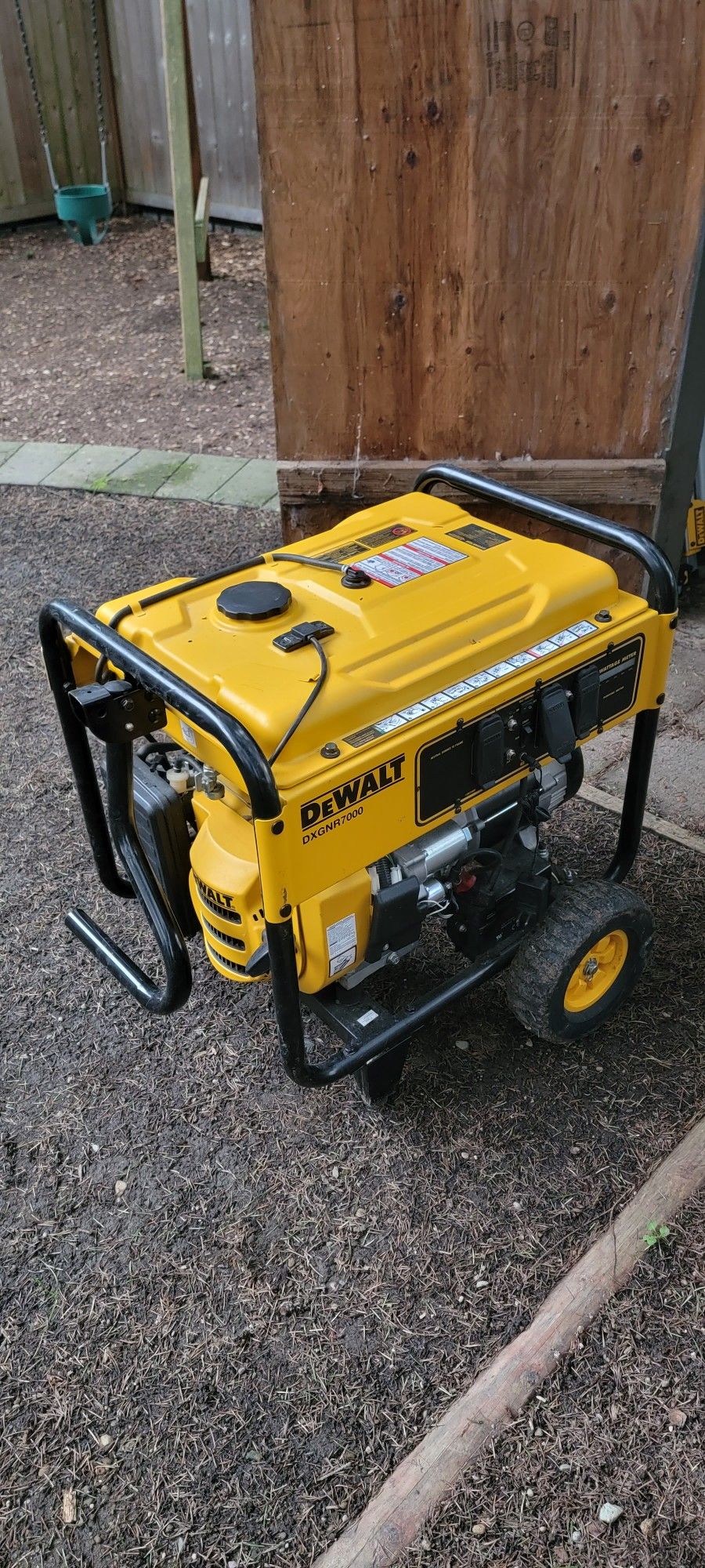 Dewalt DXGNR 7000 Commercial Generator