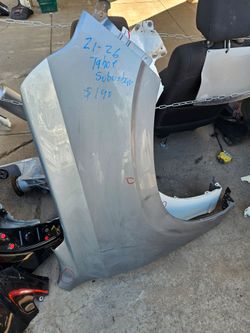 Chevy Tahoe/suburban Right Fender OEM