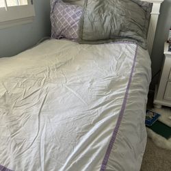 Pottery Barn Twin Duvet And Shams Rarely used 