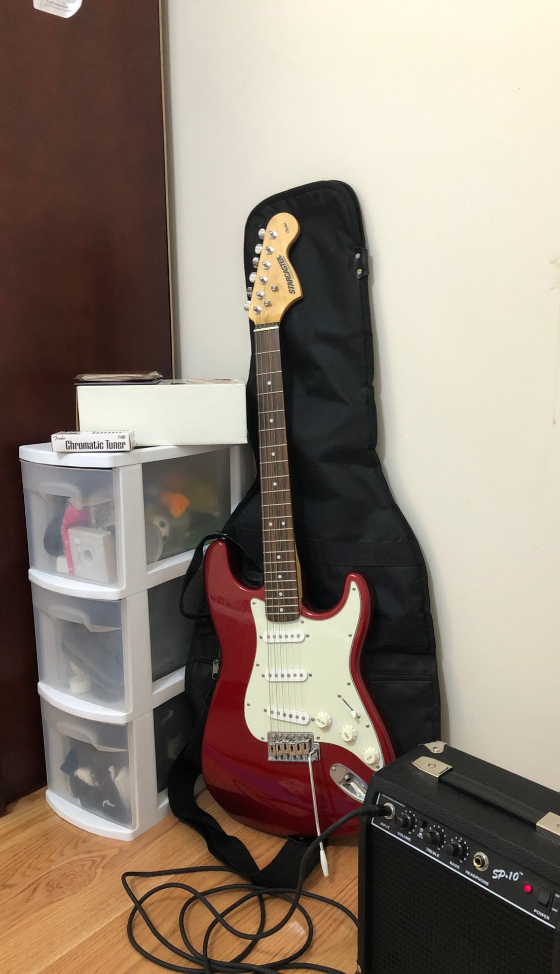 Fender Stratocaster (Red)