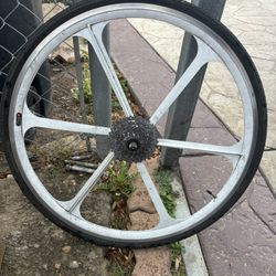 Nice 700C Race Rear Wheel $50 See Info