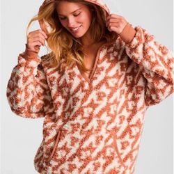 Pinks Fleece Sweater 