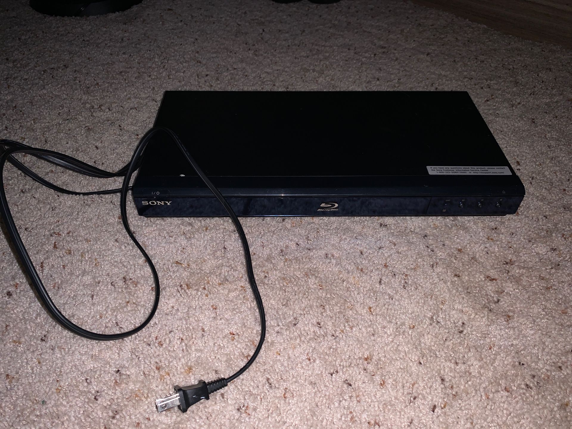 Blue ray player still works and is for parts