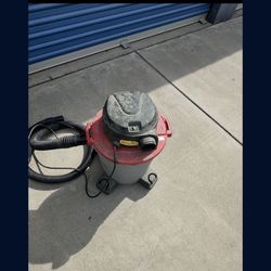 SHOP VAC