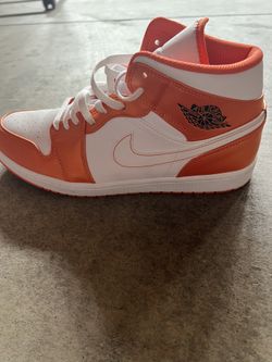 Jordan 1 Mid Electro Orange