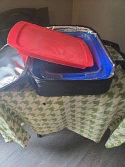 Travel cake pan