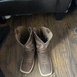 Boots For Men Size 9.5 