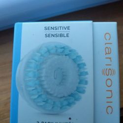 Clarisonic Sensitive Skin Facial Cleansing Brush Head Attachment (2 Pack) Sealed