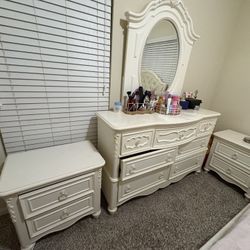 White Bedroom Dresser Set With Moro 