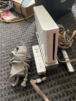 Nintendo Wii Console with Controller and Cables