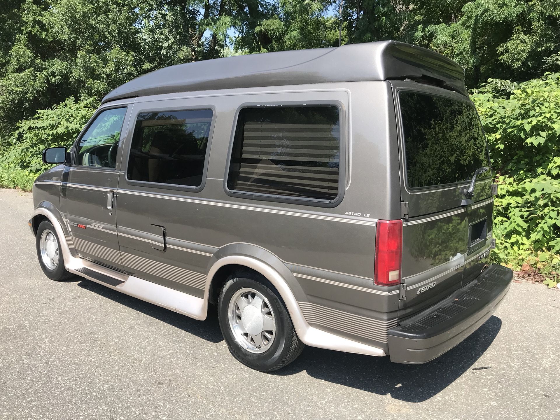 2001 Chevy Astro AWD High Top Conversion Passenger Van Don’t Miss It