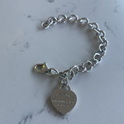 Tiffany & Co. 925 silver heart tag bracelet
