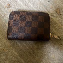 Louis Vuitton Wallet (comes With LV RING )