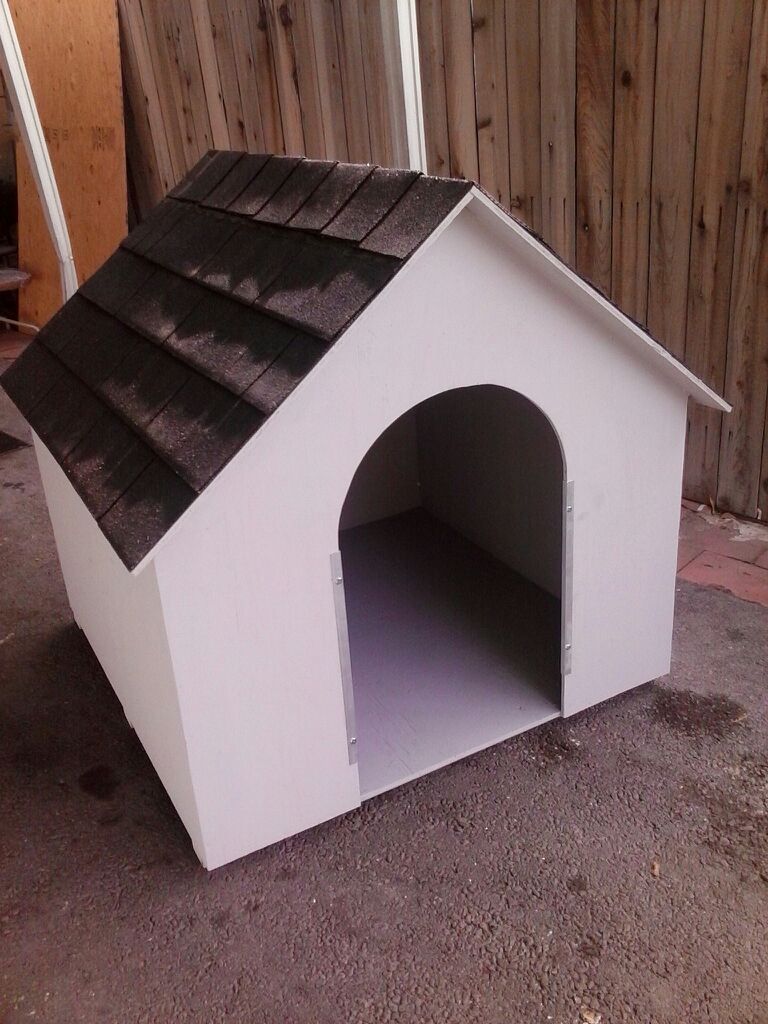 4' x 4' x4' new dog house