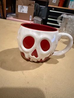 Snow White poison  Apple mug