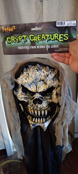 Spirit Halloween Crypt Creatures Skull Mask