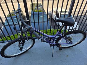 Women bicycle
