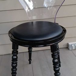 Black Lacquer Chair 