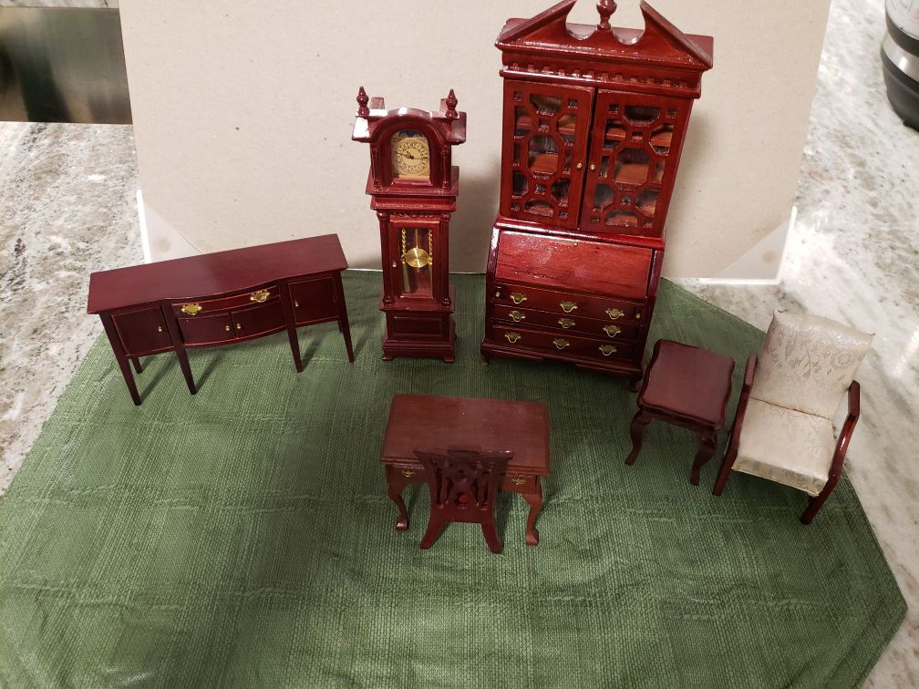 Antique doll furniture