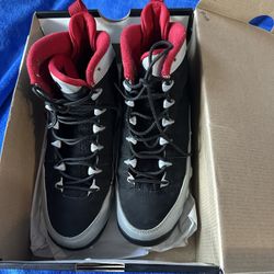  BOYS JORDAN 9’s 
