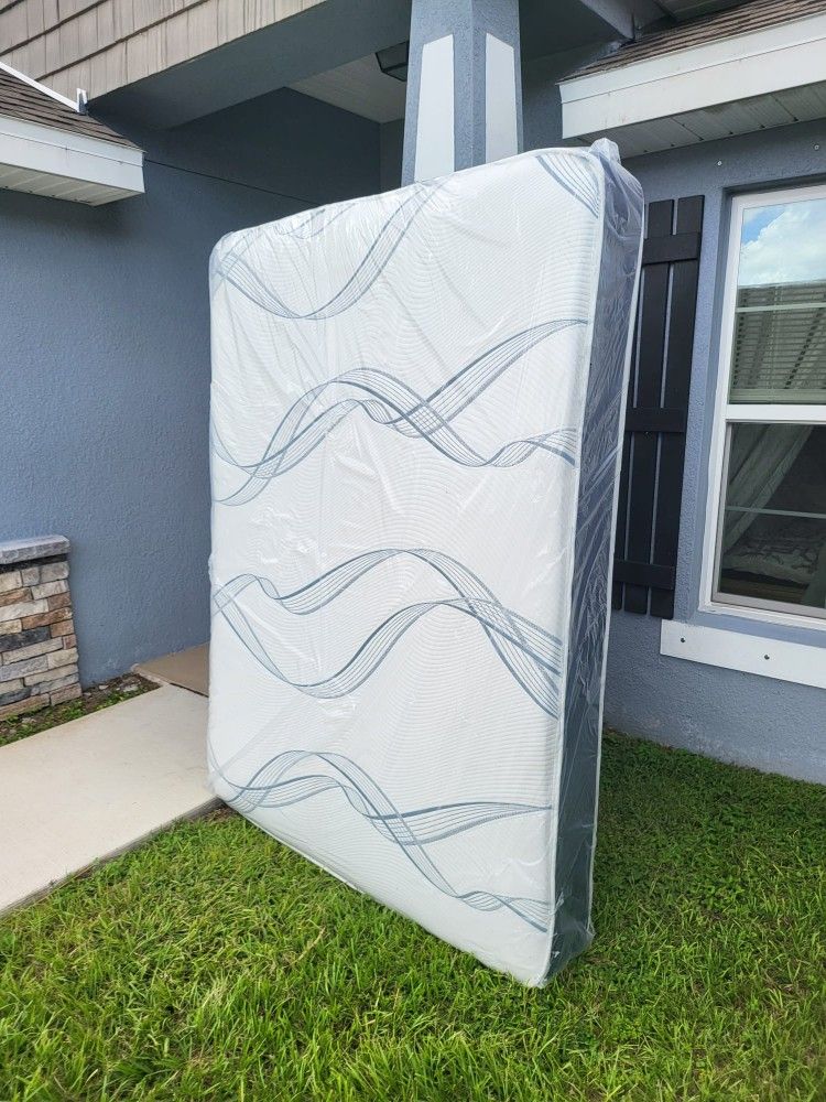 NEW QUEEN MATTRESS AND BOX SPRING -- Also Available In All Sizes.