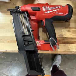 Milwaukee M18 21° Framing Nailer Used (TOOL ONLY)