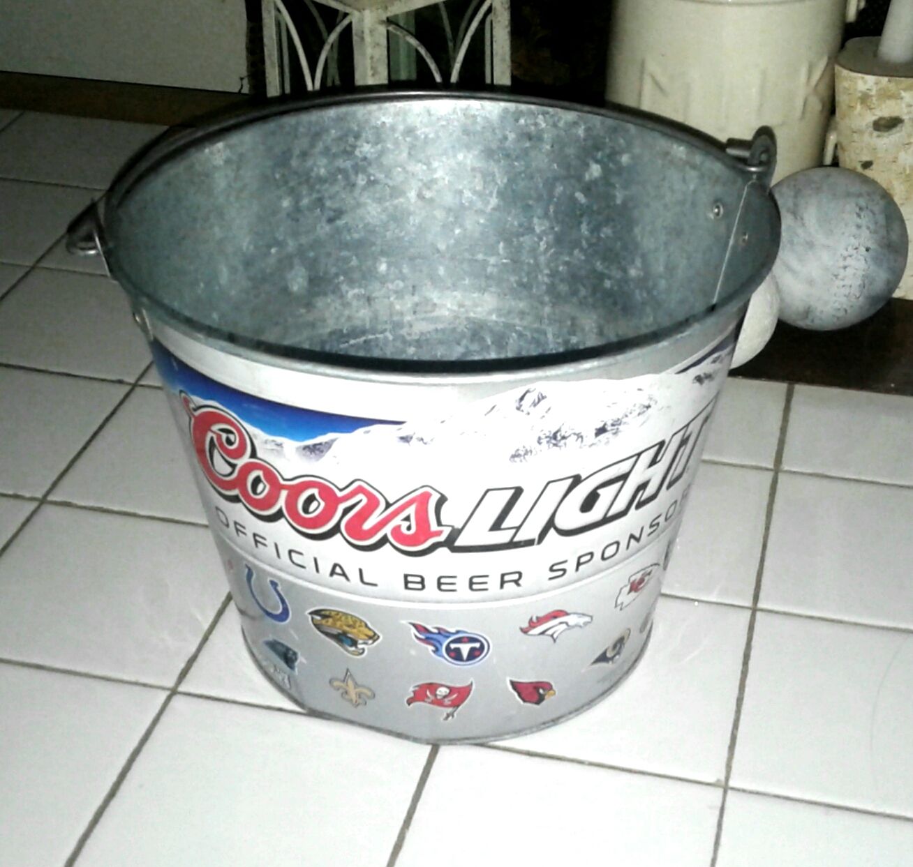 Coors light beer tin bucket. Football NFL teams. Not a sticker!