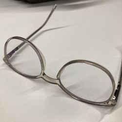 Glasses 2 [t]