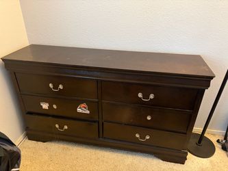 Free dresser