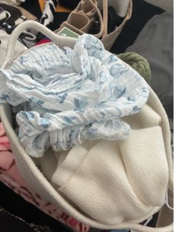 Swaddles