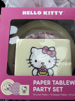 $ 25 Hello Kitty Pink Bow  72 PieceParty Plate Set. 