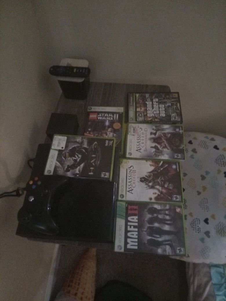 Xbox 360 Elite -1 Ctrl Plus 6 Games