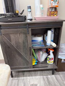 Wood furniture pieces