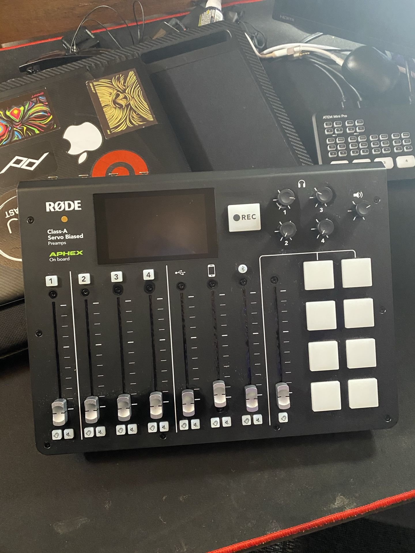 Rode RODECaster Pro Podcast Production Studio