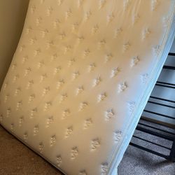 Free King Size Mattress And Frame 