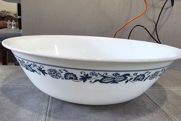 Vintage Corelle Old Town Blue Serving Bowl