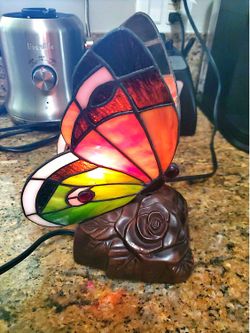 RARE Vintage Butterfly Stained Tiffany Style Glass Table Lamp 