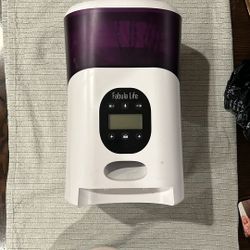 Automatic Pet Feeder