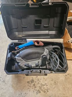 Porter-Cable 371 2 1/2" x 14" Compact Belt Sander.