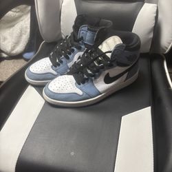 Air Jordan 1 Retro OG University Blue