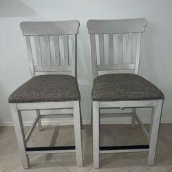 American Furniture Drake 24 Counter Height Stools