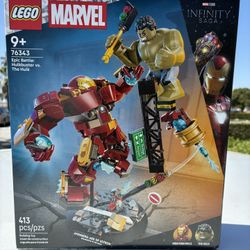 Epic Battle: Hulkbuster vs. The Hulk LEGO Set NEW!!
