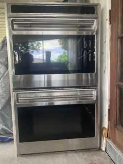Wolf 30 Inch Double Electric Convection Wall Oven DO30F/S