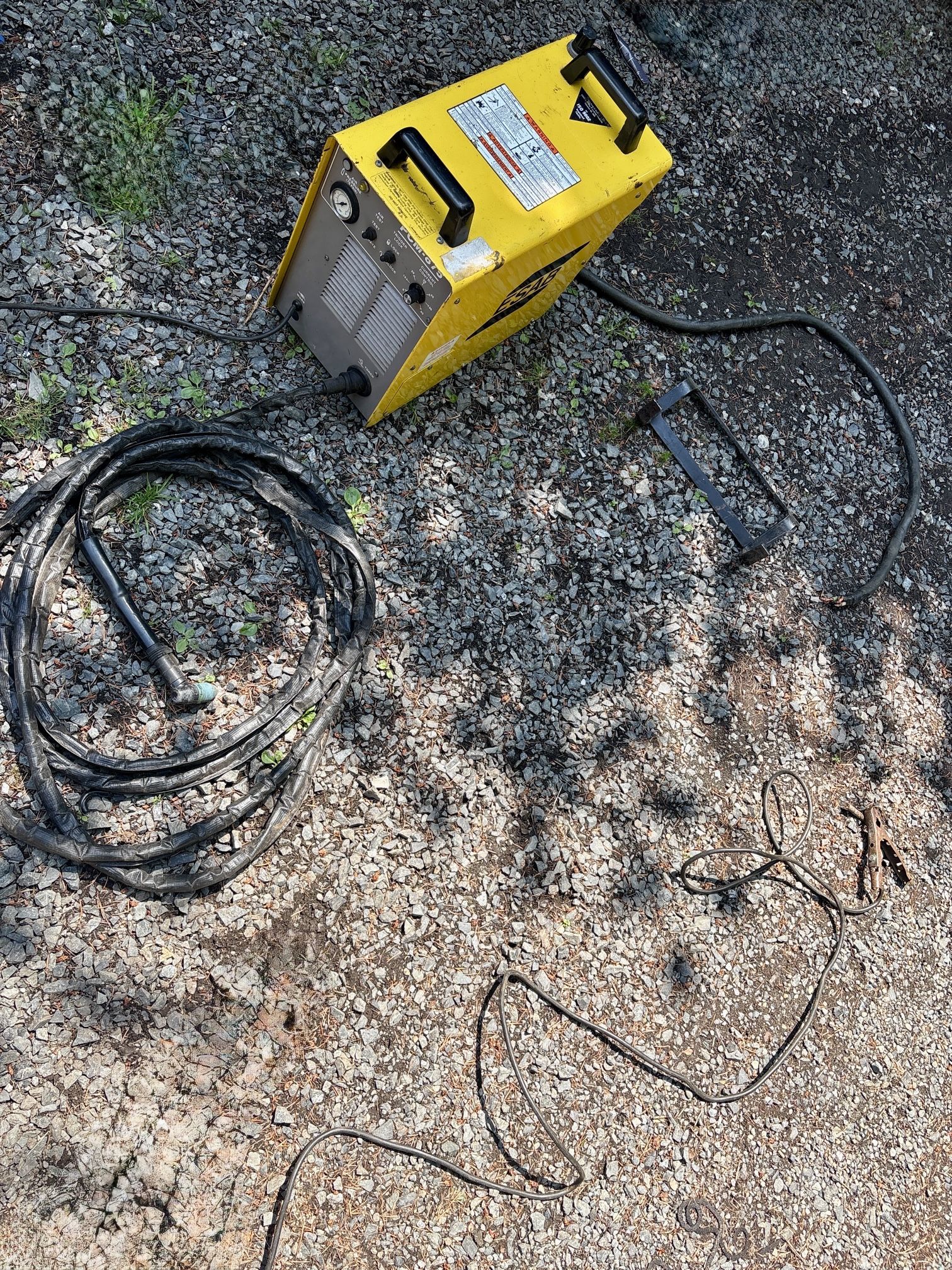 ESAB PCM-875 Plasma Cutter β 60 Amp 230V β Works or Parts