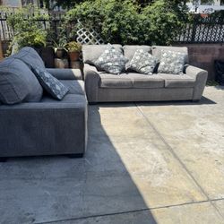 Sofa & Loveseat 