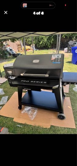 Pit Boss | Shop the Collection 1600 Pro Series 1572-Sq. in Black Pellet Grill with Smart Compatibility