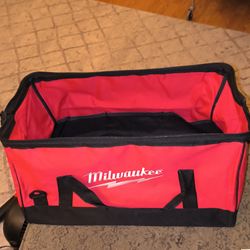 Milwaukee bag brand new
